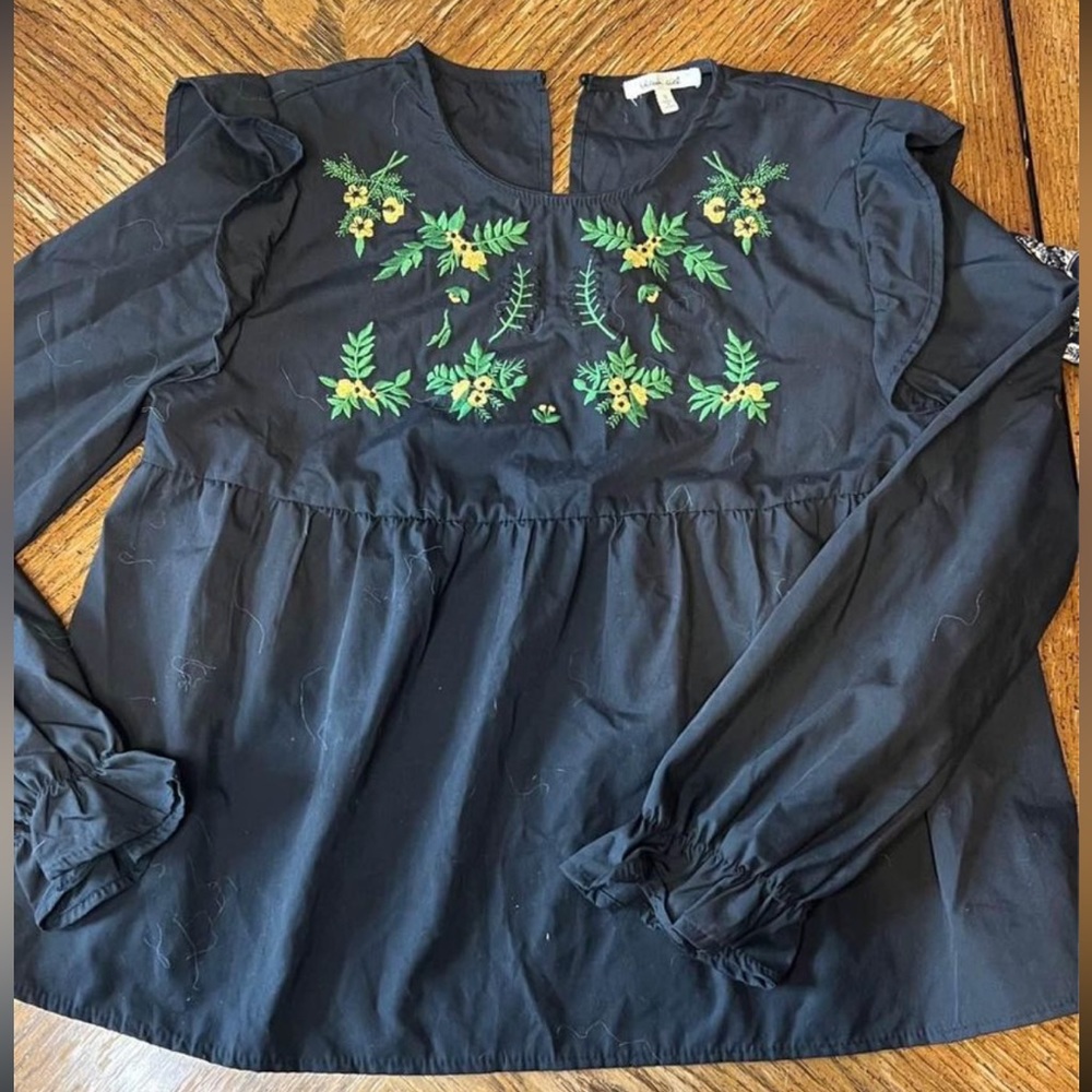 Cute women’s top